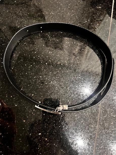 Ferragamo kožený opasok dĺžka 120 cm,