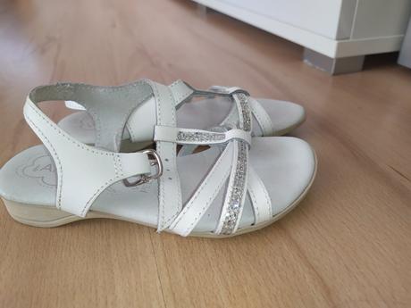 Kožené sandálky, baťa,26