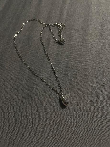 Nahrdelnik kvapka strieborny, 