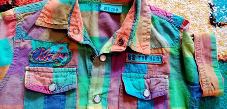 Farebná košeľa, 98