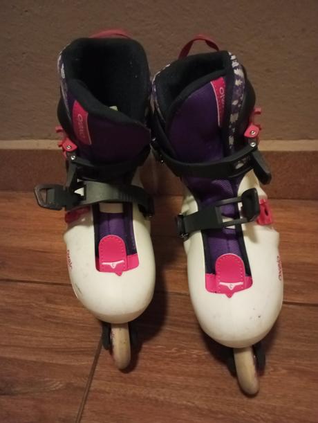 Dievčenské korčule, 34