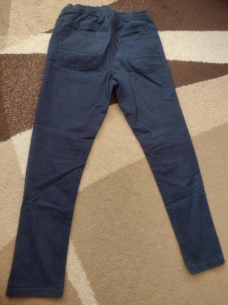 Modré nohavice, 164