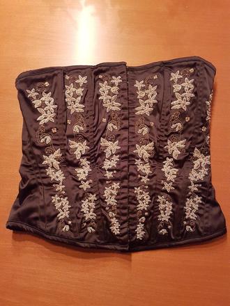 Korzet spolocensky 38, 38