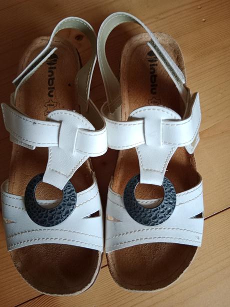 Biele sandále, 37