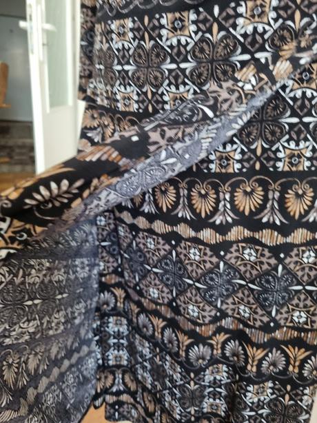 Čierno-hnedo-biele elast.šaty isolde m, m