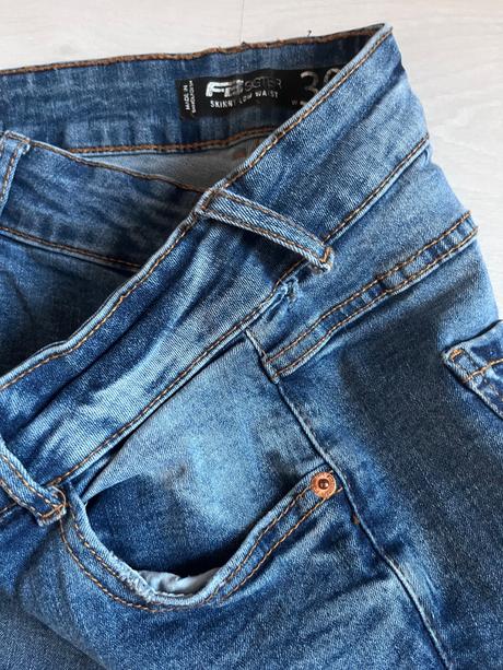 Roztrhané rifle, 36