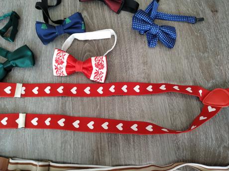 Motýlik, kravata, traky, 