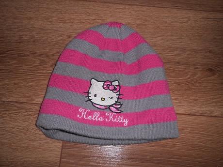 Dievčenská čiapka, sanrio