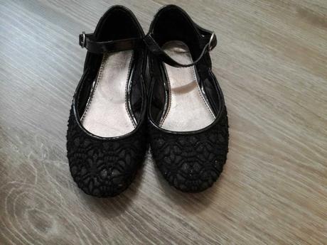 Krásne sandalky, 29