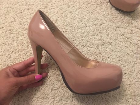 Topanky na opätku telové, 38