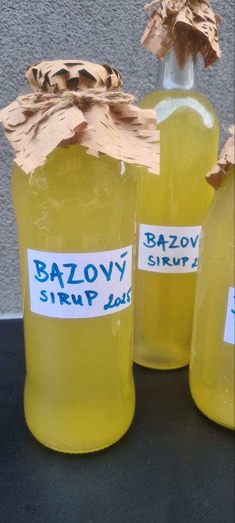 Domáci bazový sirup, 