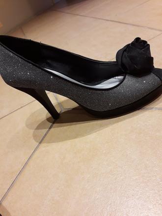 Strieborne lodicky 38, 38