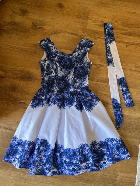 Malo nosene šaty, ad style,m