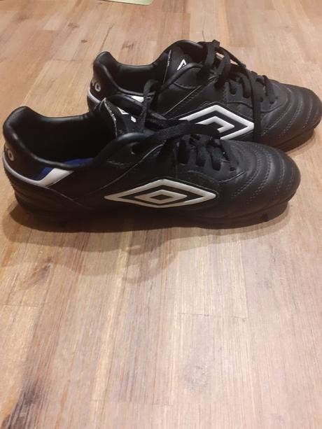 Halovky zn.umbro, umbro,38