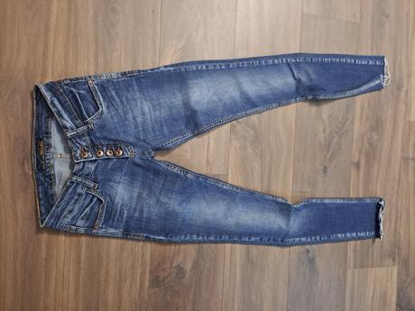 Damske-dievcenske rifle, 26