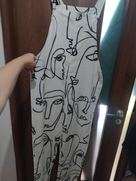 Šaty, l