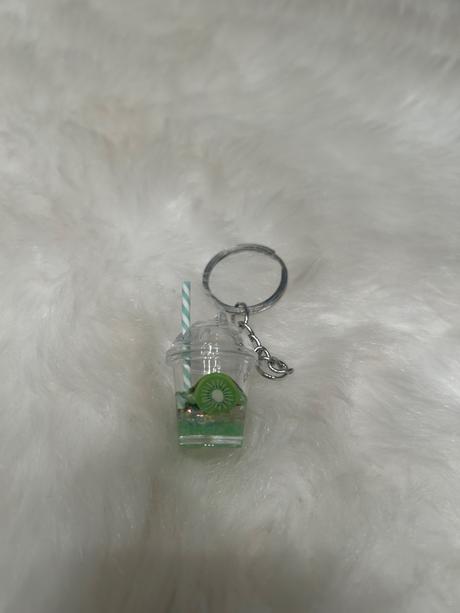 Prívesok na kľúče v tme svietia rôzne farby, 