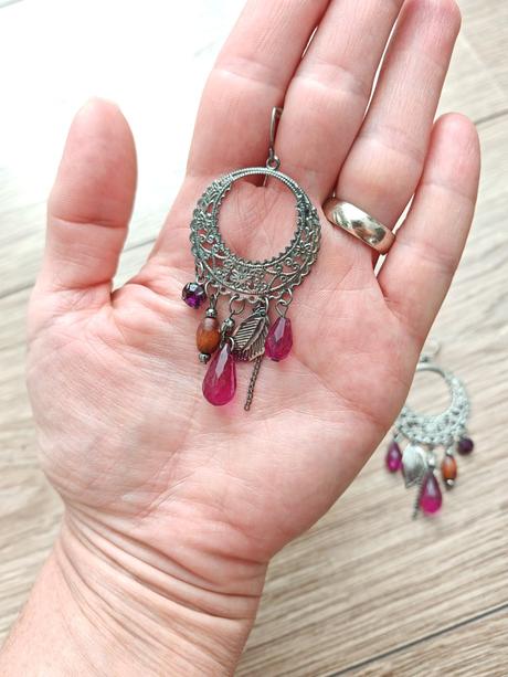 Krásne visiace náušnice, 