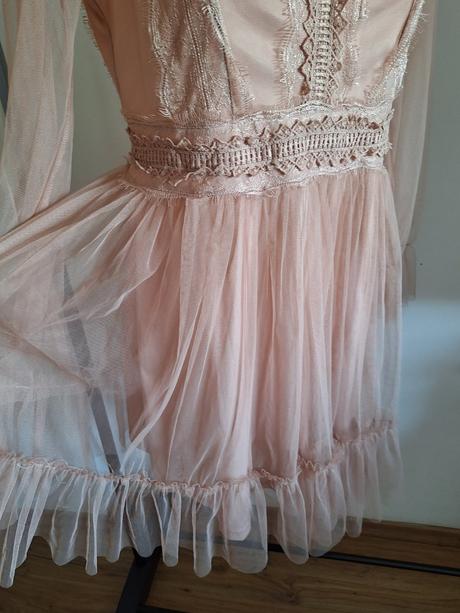 Dixie šaty veľ.uni + druhé darujem,