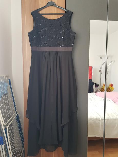 Spoločenské šaty, 46