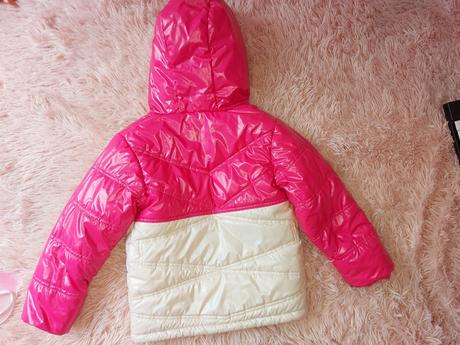 Dievčenská bundička, authority,104