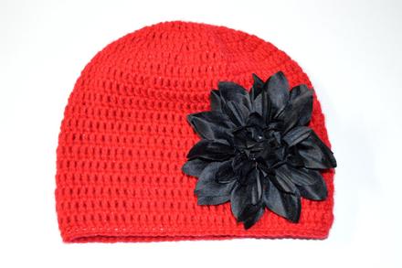 Háčkovaná čiapočka s kvetom, 116