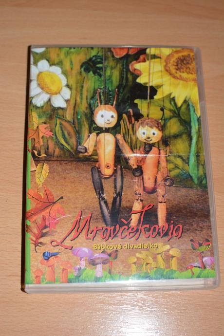 Mravcekovia babkove divadielko,