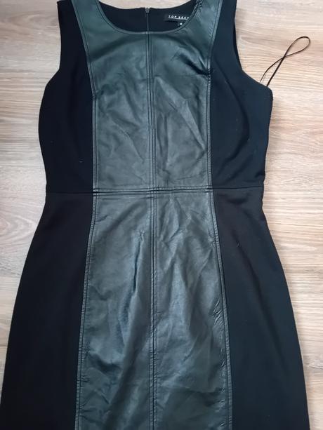 Šaty top secret, 40