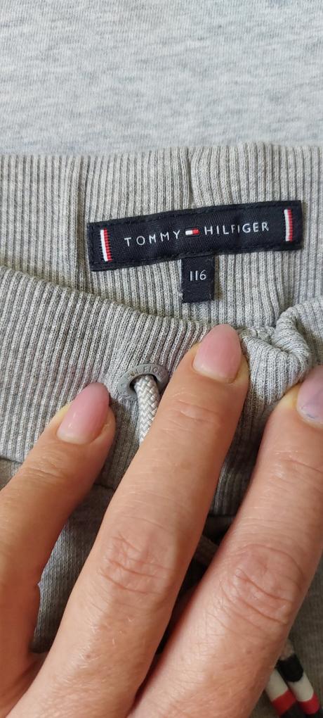 Tommy hilfiger kraťasy, tričko 110/116, tommy hilfiger,110