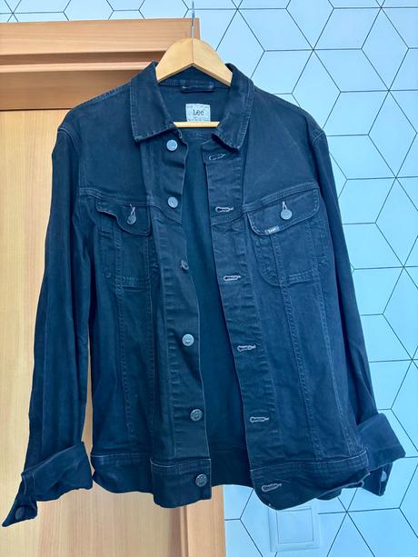 Cierna riflova bunda lee, lee,l