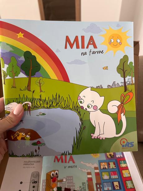 Hovoriace knihy irs s perom, 