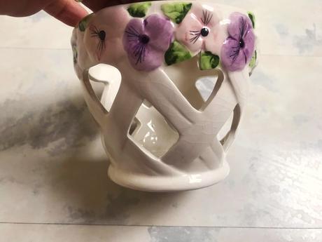 Starožitný kvetináč, 