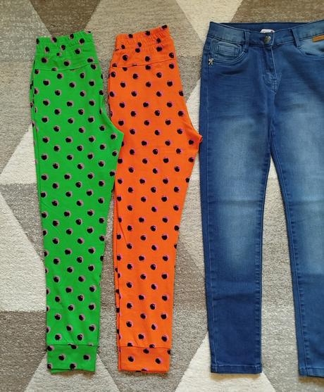 Balík nohavíc 4ks - rifle a tepláky veľkosť 140, 140–152