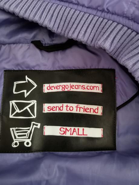 Krásna fialová dámska vetrovka devergo, s