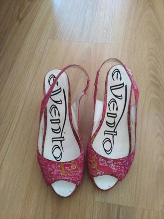 Ružové sandále, 40