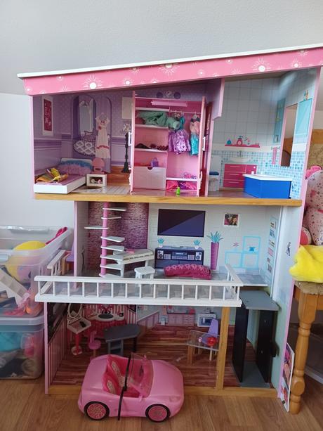 Barbie domček,