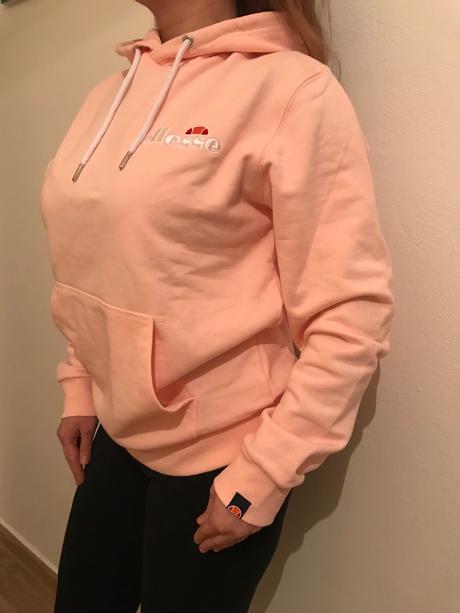 Značková mikina ellesse, 38