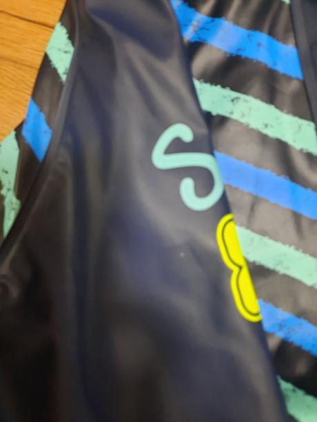 Bunda do dažďa, 98