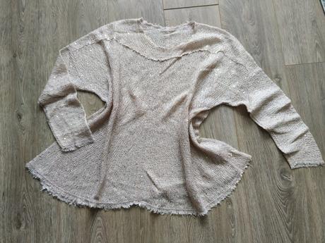 Elegantný oversize svetrík, 