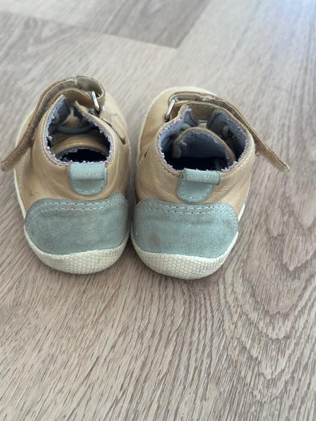 Barefoot topanky, 22