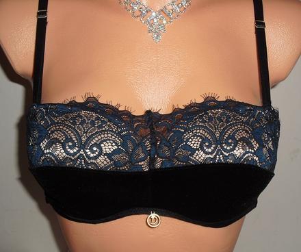 Hunkemoller zamatova luxusna podprsenka, 75b