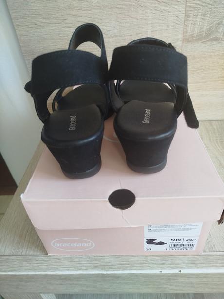 Sandálky, deichmann,37