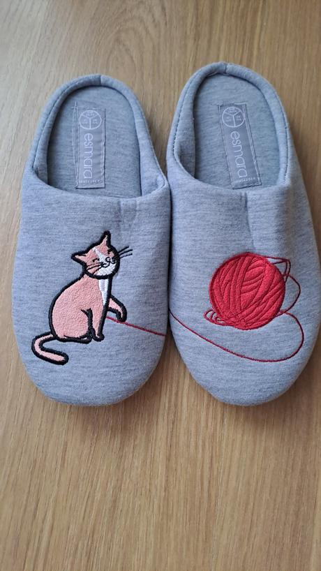 Dievčenské/ dámske papuče 38/39, 38