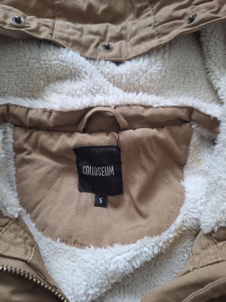 Kabát colloseum ĉ.s, s