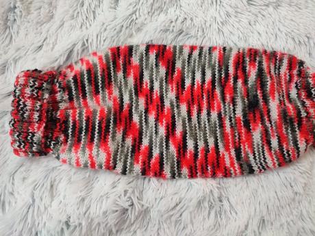 Oblečenie pre psika nové , ručná práca aj kúpené, 