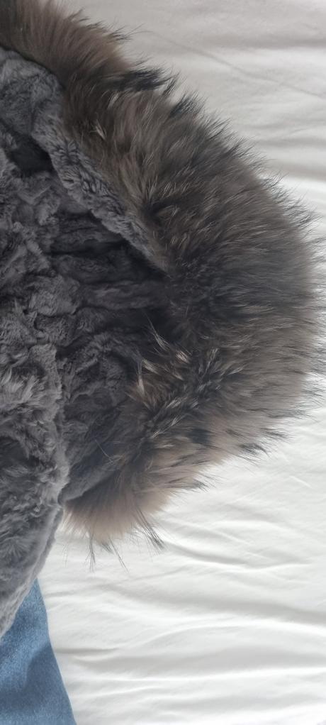 Zimna bunda myval, 128