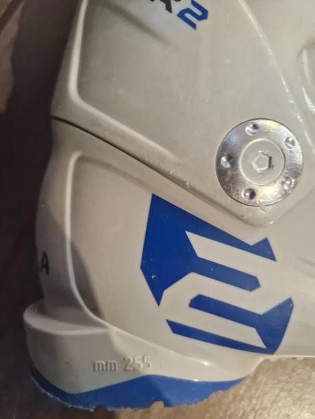 Lyžiarky, tecnica,32