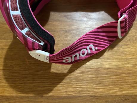 Lyziarske okuliare zn. anon, 