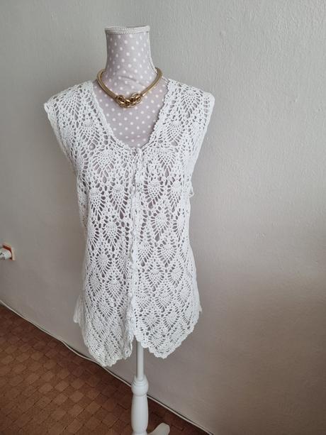 Biela háčkovaná dlhšia vesta l/xl, xl