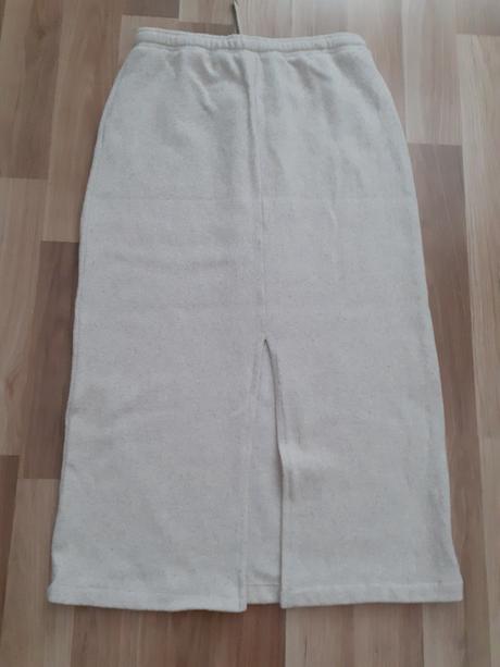 Zimná sukna, zara,l